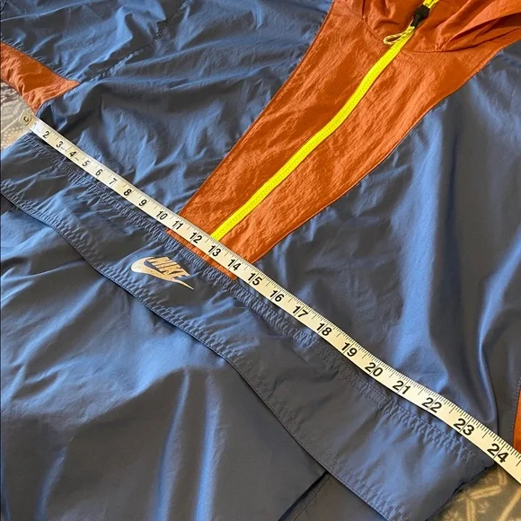 Nike Sportswear Icon Retro 90’s Clash Women's WindBreaker Jacket Size Medium - Picture 15 of 15